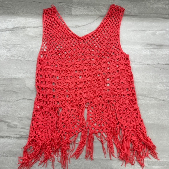 Hot pink Crochet Fringe Top - Picture 2 of 2